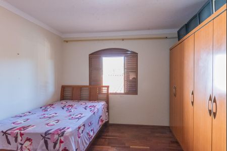 Casa à venda com 182m², 3 quartos e 4 vagasQuarto 1