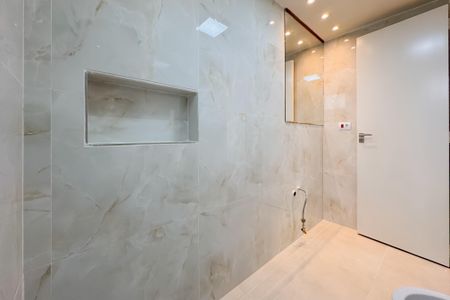 Apartamento à venda com 40m², 1 quarto e 1 vagaBanheiro