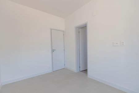 Apartamento para alugar com 166m², 4 quartos e 2 vagas Apartamento para alugar com 166m², 4 quartos e 2 vagasSuíte 2