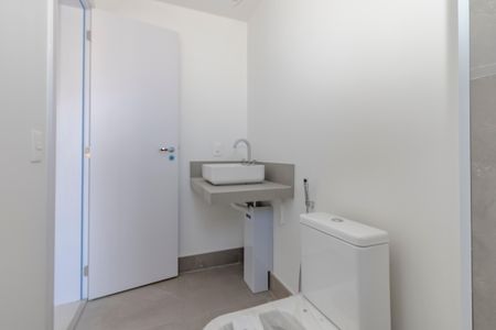 Apartamento para alugar com 166m², 4 quartos e 2 vagas Apartamento para alugar com 166m², 4 quartos e 2 vagasBanheiro da Suíte 2