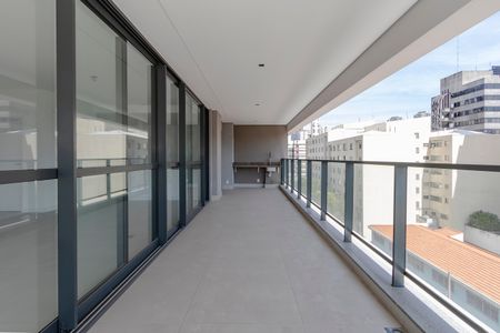 Apartamento para alugar com 166m², 4 quartos e 2 vagas Apartamento para alugar com 166m², 4 quartos e 2 vagasVaranda