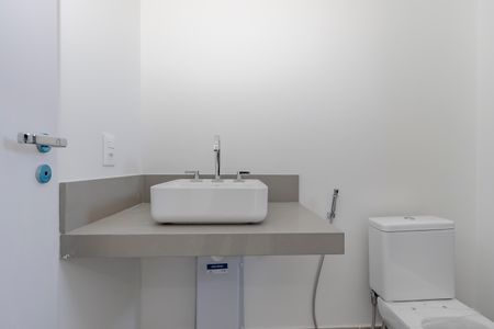 Apartamento para alugar com 166m², 4 quartos e 2 vagas Apartamento para alugar com 166m², 4 quartos e 2 vagasBanheiro da Suíte 2