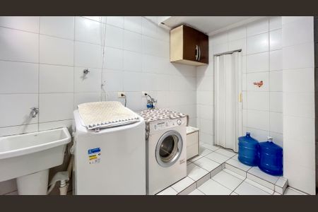 Apartamento à venda com 153m², 3 quartos e 1 vagaÁrea de Serviço