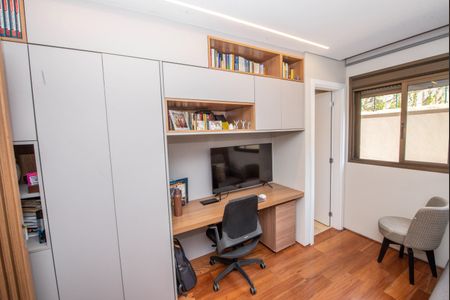 Apartamento à venda com 216m², 4 quartos e 3 vagasSuíte 1