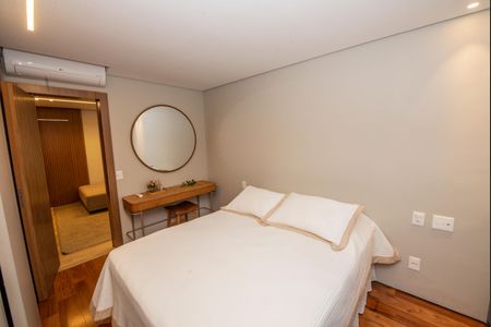 Apartamento à venda com 216m², 4 quartos e 3 vagasSuíte 2