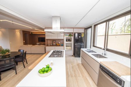 Apartamento à venda com 216m², 4 quartos e 3 vagasCozinha