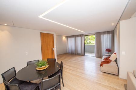 Apartamento à venda com 216m², 4 quartos e 3 vagasSala