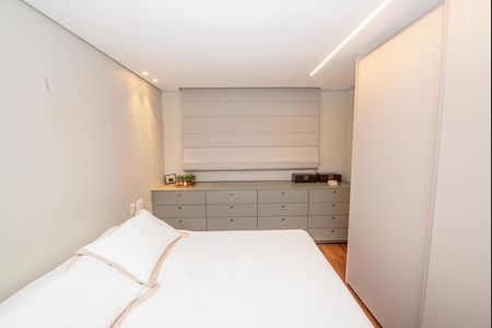 Apartamento à venda com 216m², 4 quartos e 3 vagasSuíte 2