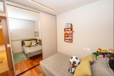 Apartamento à venda com 216m², 4 quartos e 3 vagasSemi suíte 2