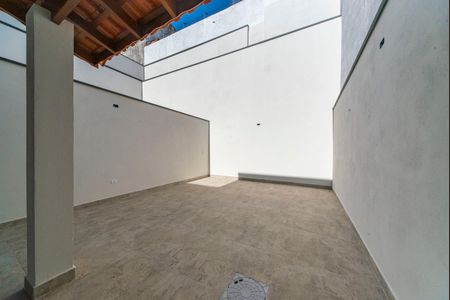 Casa à venda com 190m², 3 quartos e 4 vagasQuintal Fundos