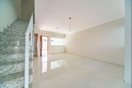 Casa à venda com 190m², 3 quartos e 4 vagasSala