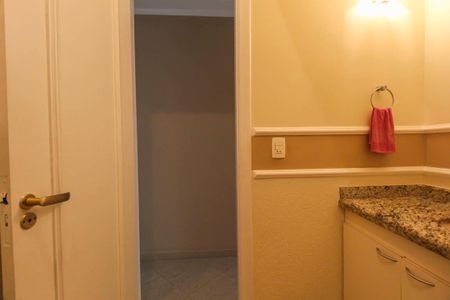 Casa à venda com 159m², 3 quartos e 3 vagasLavabo