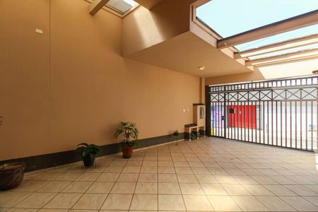 Casa à venda com 159m², 3 quartos e 3 vagasGaragem