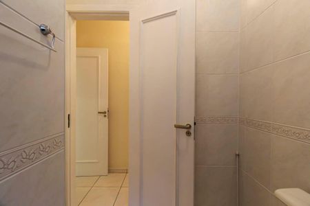 Casa à venda com 159m², 3 quartos e 3 vagasBanheiro da Suíte 2