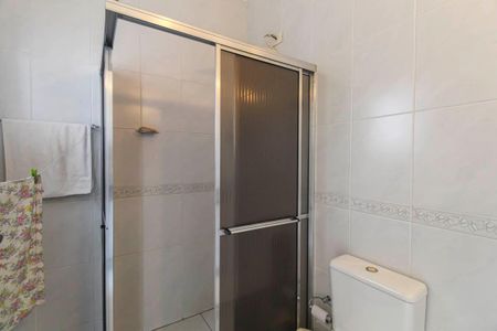 Casa à venda com 159m², 3 quartos e 3 vagasBanheiro da Suíte 1