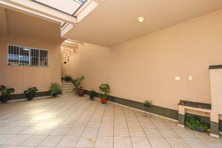 Casa à venda com 159m², 3 quartos e 3 vagasGaragem