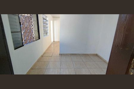 Casa para alugar com 60m², 2 quartos e 1 vaga Casa para alugar com 60m², 2 quartos e 1 vagaQuarto