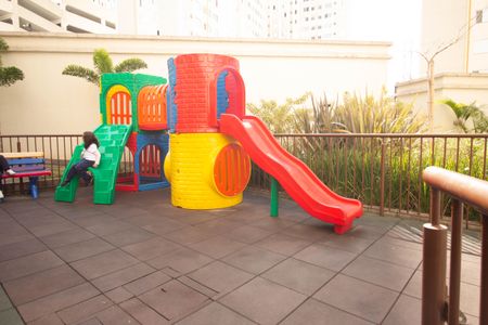 Apartamento para alugar com 45m², 2 quartos e 1 vagaÁrea comum - Playground