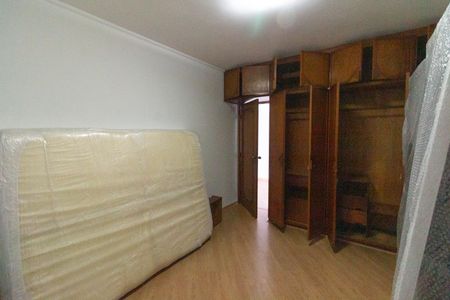 Quarto 2 de casa à venda com 4 quartos, 300m² em Jardim das Vertentes, São Paulo