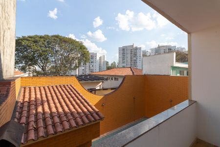 Casa à venda com 300m², 4 quartos e 5 vagas Casa à venda com 300m², 4 quartos e 5 vagasVaranda da Cozinha