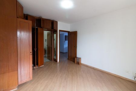 Casa à venda com 300m², 4 quartos e 5 vagas Casa à venda com 300m², 4 quartos e 5 vagasSuíte 1