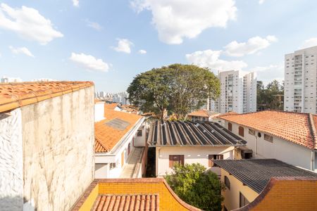Casa à venda com 300m², 4 quartos e 5 vagas Casa à venda com 300m², 4 quartos e 5 vagasVista da Suíte 2
