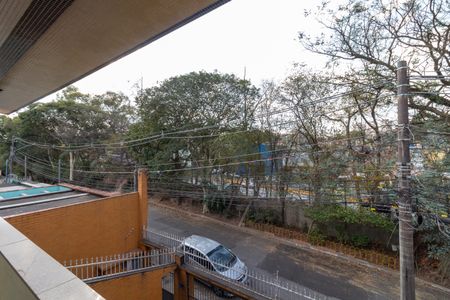 Casa à venda com 300m², 4 quartos e 5 vagas Casa à venda com 300m², 4 quartos e 5 vagasVista da Varanda