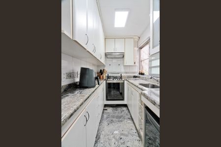 Apartamento à venda com 78m², 2 quartos e 1 vagaCozinha