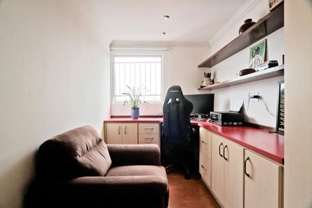 Apartamento à venda com 78m², 2 quartos e 1 vagaEscritório