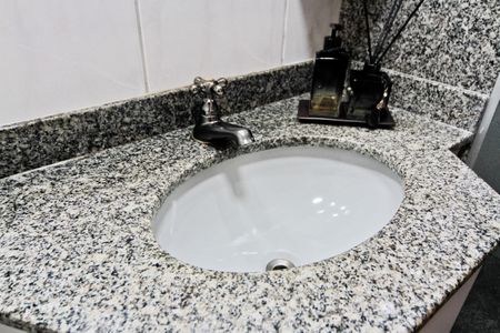 Apartamento à venda com 78m², 2 quartos e 1 vagaBanheiro