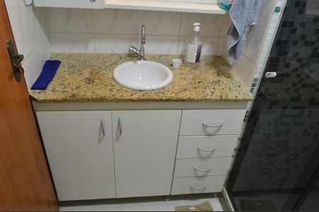 Apartamento à venda com 72m², 3 quartos e 1 vagaBanheiro da Suíte