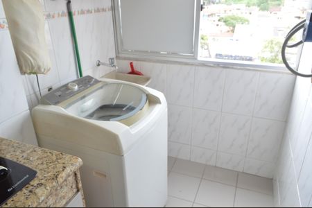 Apartamento à venda com 72m², 3 quartos e 1 vagaÁrea de Serviço