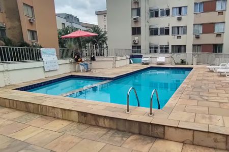 Apartamento à venda com 72m², 3 quartos e 1 vagaÁrea comum - Piscina