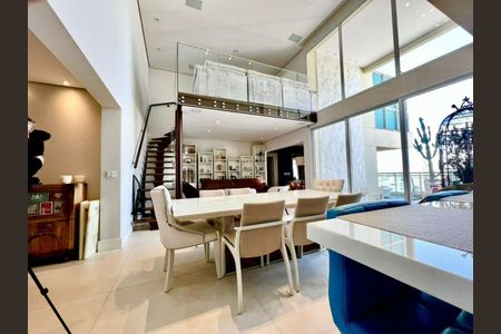 Apartamento à venda com 4 quartos, 239m² em Campo Belo, São Paulo