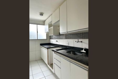 Apartamento à venda com 90m², 3 quartos e 1 vagaFoto 02