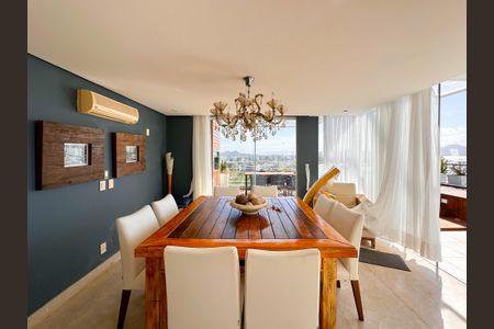 Apartamento para alugar com 250m², 4 quartos e 2 vagasSala de Jantar