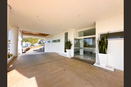 Apartamento para alugar com 250m², 4 quartos e 2 vagasEntrada