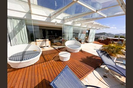 Apartamento para alugar com 250m², 4 quartos e 2 vagasTerraço