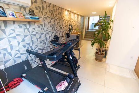 Casa de condomínio à venda com 400m², 5 quartos e 2 vagasAcademia