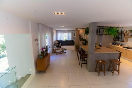 Casa de condomínio à venda com 400m², 5 quartos e 2 vagasSala