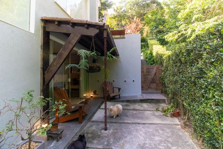 Casa de condomínio à venda com 400m², 5 quartos e 2 vagasÁrea externa