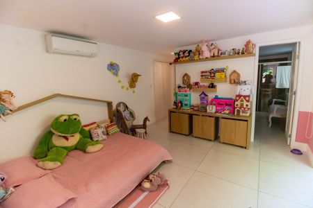 Casa de condomínio à venda com 400m², 5 quartos e 2 vagasSuíte 3