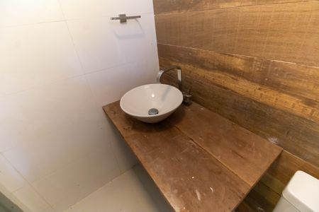 Casa de condomínio à venda com 400m², 5 quartos e 2 vagasBanheiro Externo