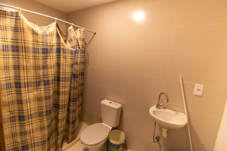 Casa de condomínio à venda com 400m², 5 quartos e 2 vagasBanheiro de serviço