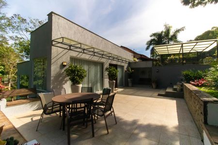 Casa de condomínio à venda com 400m², 5 quartos e 2 vagasÁrea externa