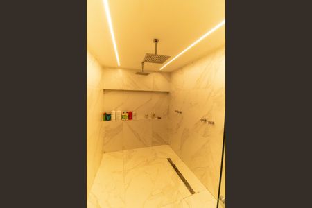 Casa de condomínio à venda com 400m², 5 quartos e 2 vagasBanheiro da Suíte 1