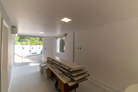 Casa de condomínio à venda com 400m², 5 quartos e 2 vagasSuíte 2