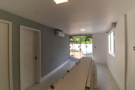 Casa de condomínio à venda com 400m², 5 quartos e 2 vagasSuíte 2