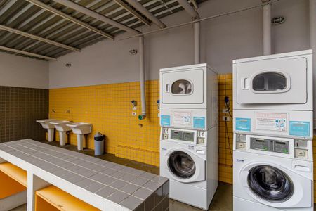 Apartamento à venda com 49m², 1 quarto e sem vagaÁrea comum - Lavanderia