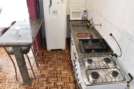 Cozinha de casa para alugar com 1 quarto, 28m² em Centro, Curitiba